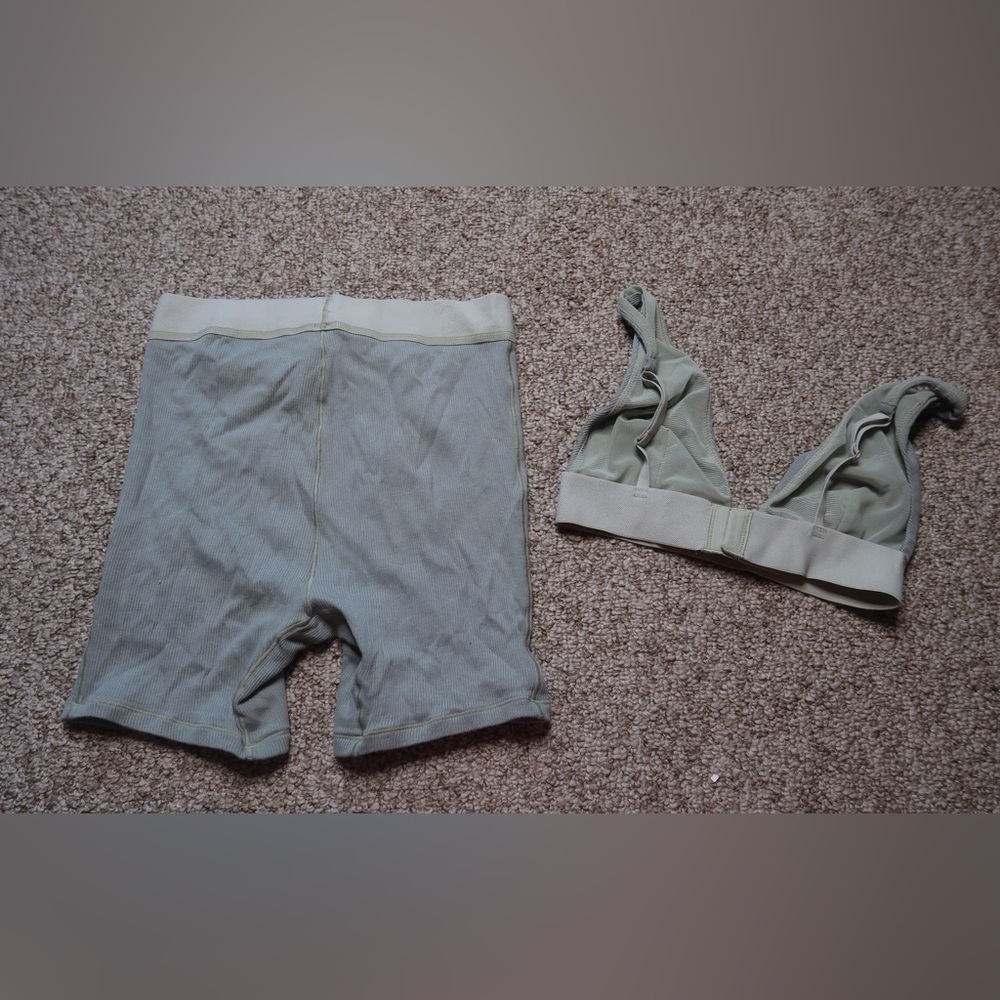 Skims “mineral” bralette and short set - Picture 6 of 6